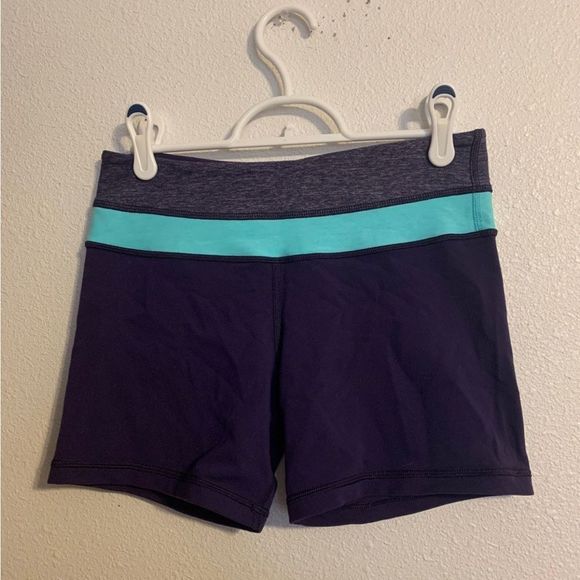 lululemon athletica Pants - Lululemon Size 6 Purple and Blue Shorts